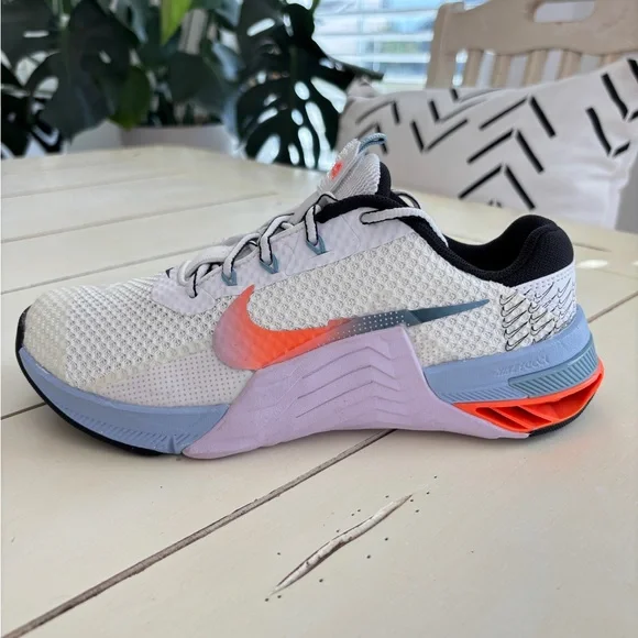 Nike Metcon 7 Premium White Doll Blue Orange Purple DM0335-155 Women's Size 7 - Picture 15 of 16